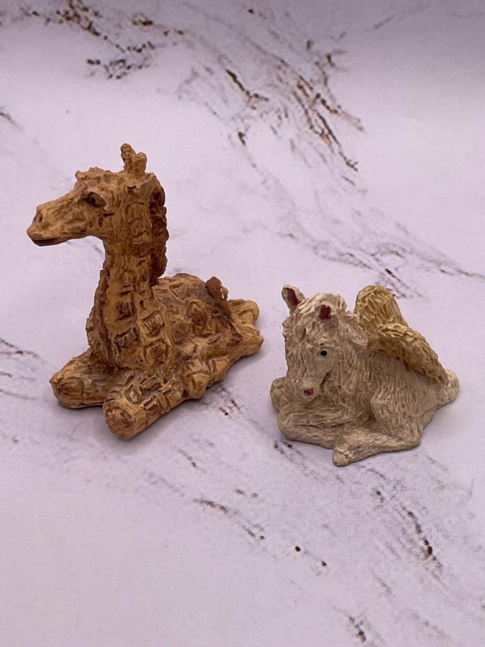 2pc Lot Micro Miniature Resin Giraffe & Pegasus Faux Carved Stone Style Mini